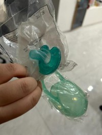 婴儿安抚奶嘴老化？观察「是否有裂纹」