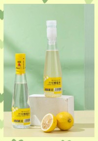 玻璃瓶酿蜂蜜？倒入「柠檬片防腐」